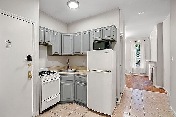 1st image of 306 E 83rd St APT 3D