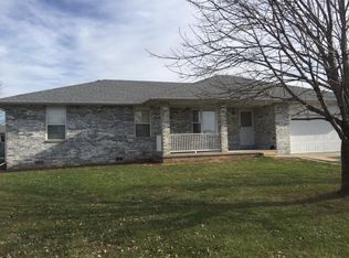640 S Colony Ave, Bolivar, MO 65613