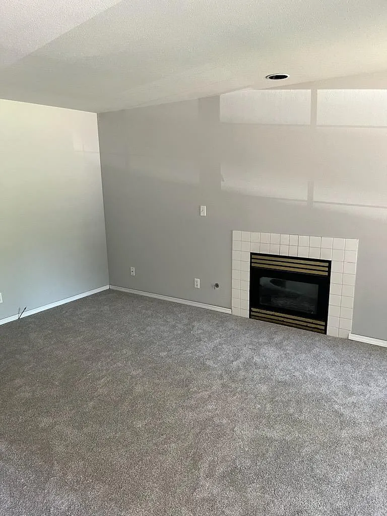 3 bed, 1380 sqft, $2,850 — Photo 3