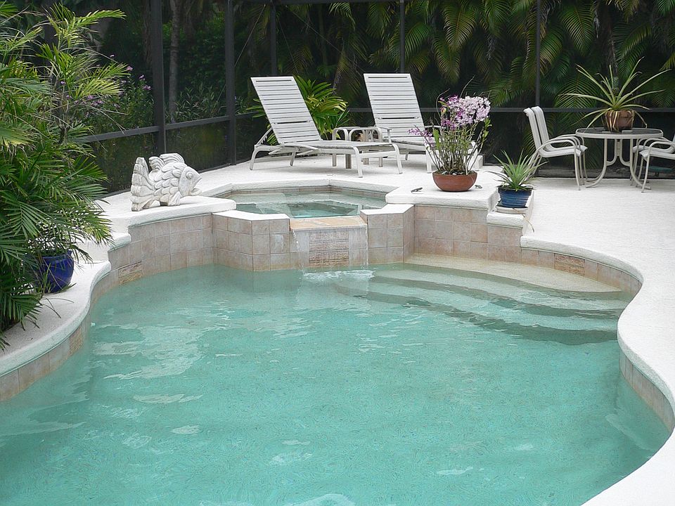 Spectacular Pool and Lanai