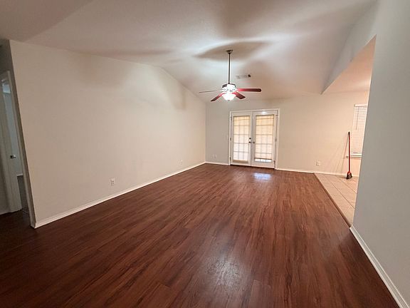 2nd image of 17 W 16th Pl