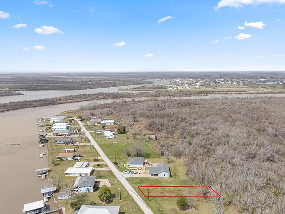 2nd image of 626 County Road 257