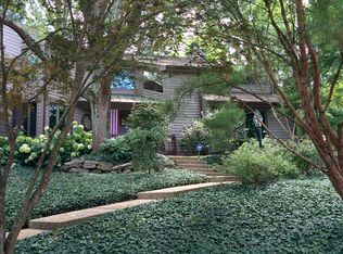 425 Hillcrest Dr, Cincinnati, OH 45215