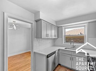 2735 W Berwyn Ave #2F, Chicago, IL 60625
