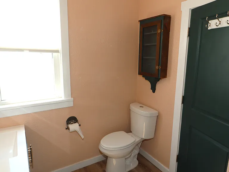 120 S Court St — Photo 27