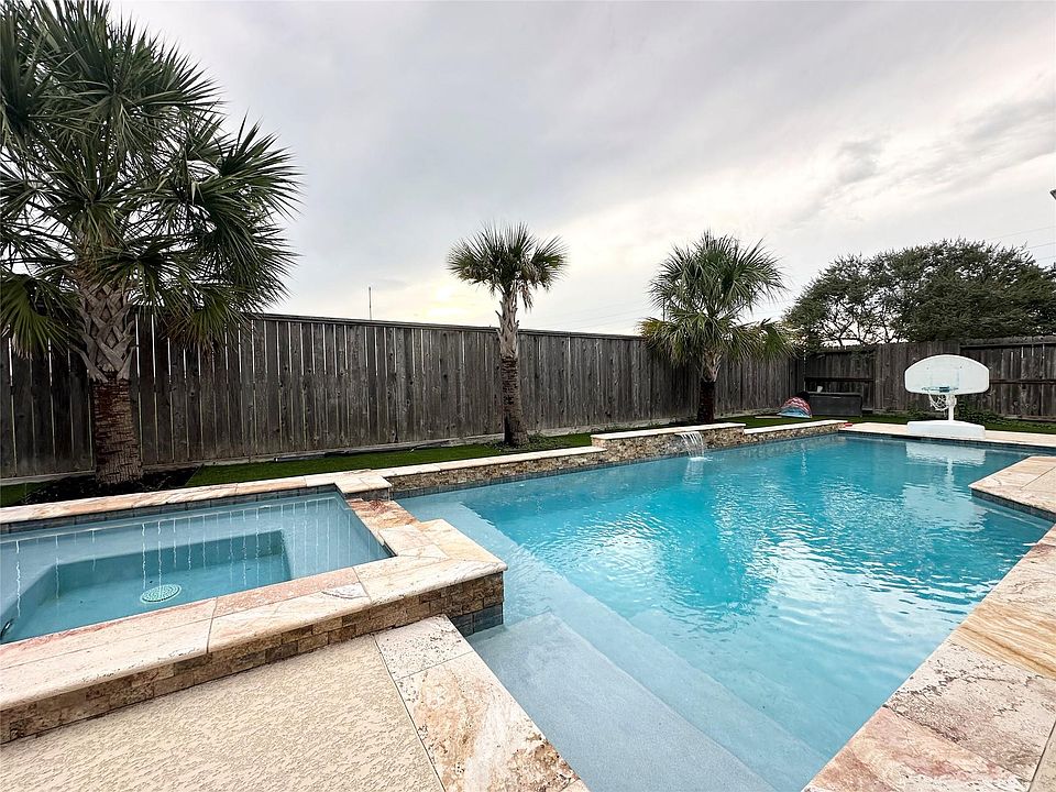 1st image of 17815 Gables Bend Dr