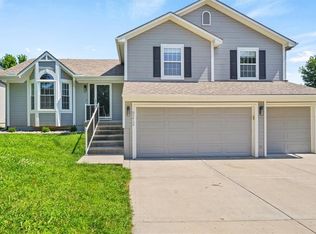 9212 NE 109th Ct, Kansas City, MO 64157