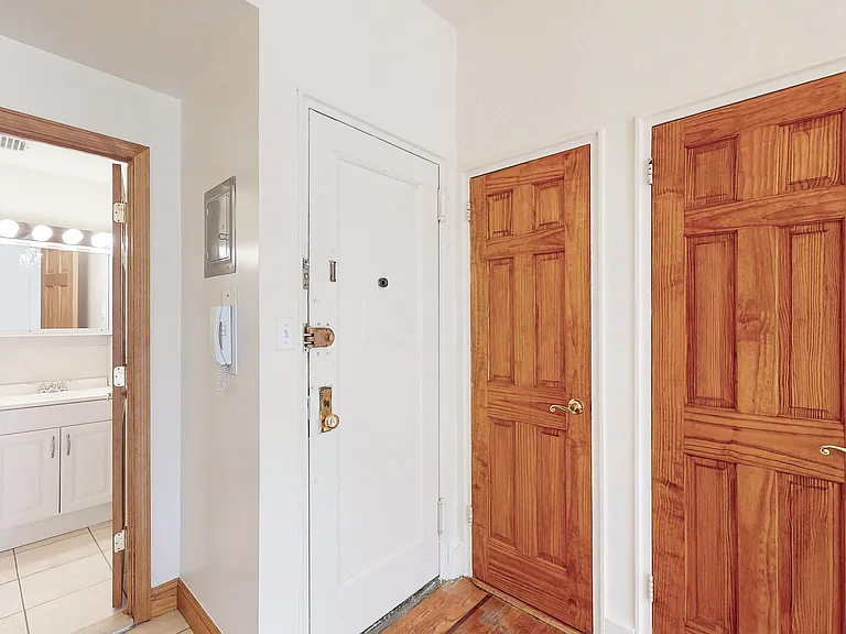 116 W 69th St #5B — Photo 14