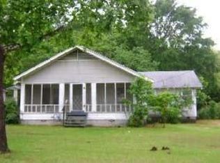 1207 Loop 236, Queen City, TX 75572