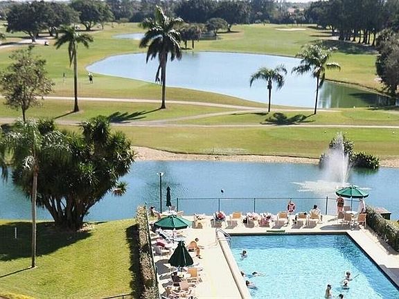 4th image of 9423 S Hollybrook Lake Dr APT 203