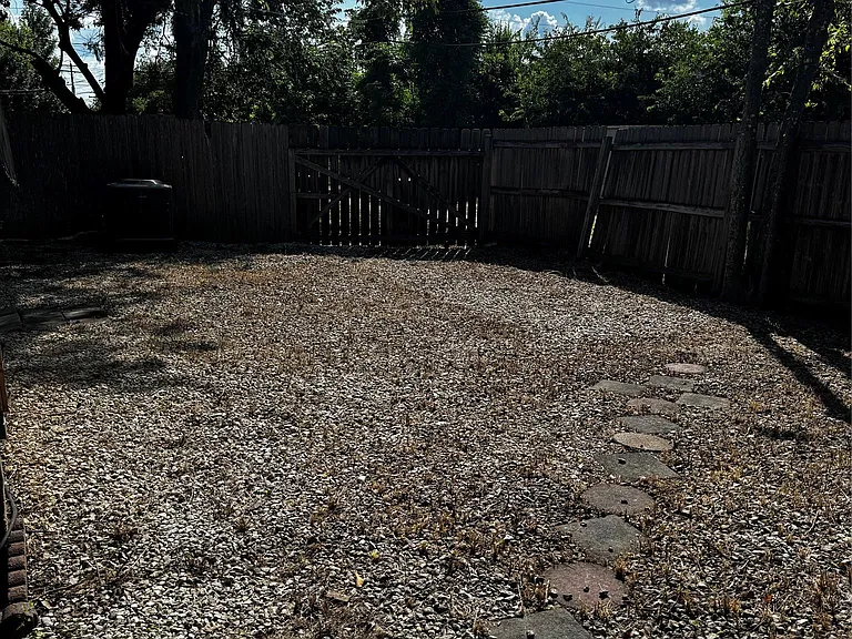 1311 Barbara Dr #B — Photo 11