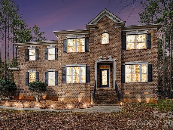 4th image of 512 Stillwater Rd