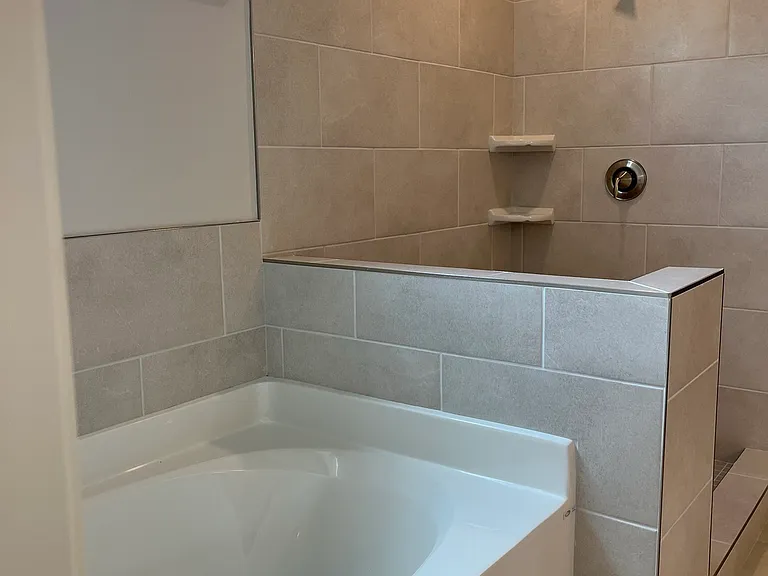 414 Kinross Ln — Photo 15