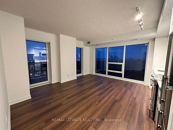 5th image of 30 Samuel Wood Way #1902