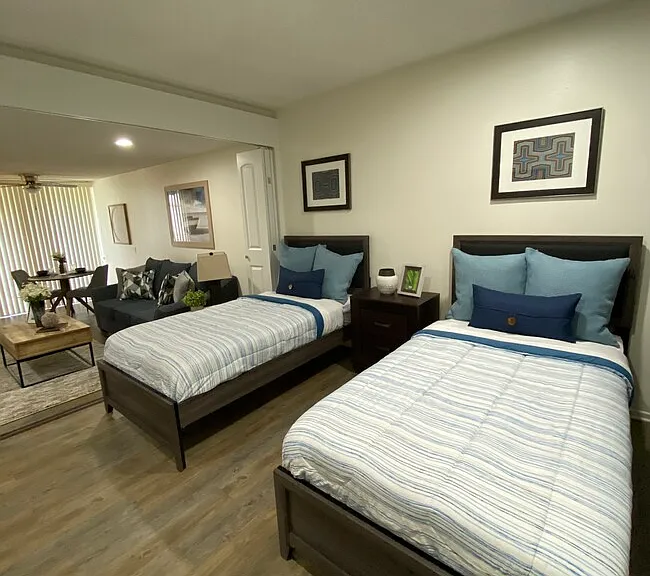 Westwood Executive House — Photo 3