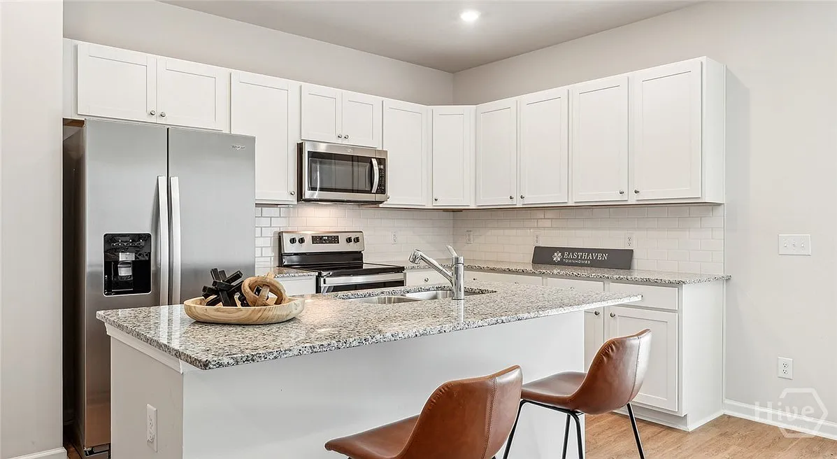 3 bed, 2.5 bath, 1479 sqft, $2,150 — Photo 4