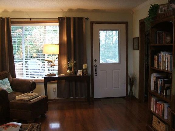 3rd image of 115 Timberbrook Dr #115