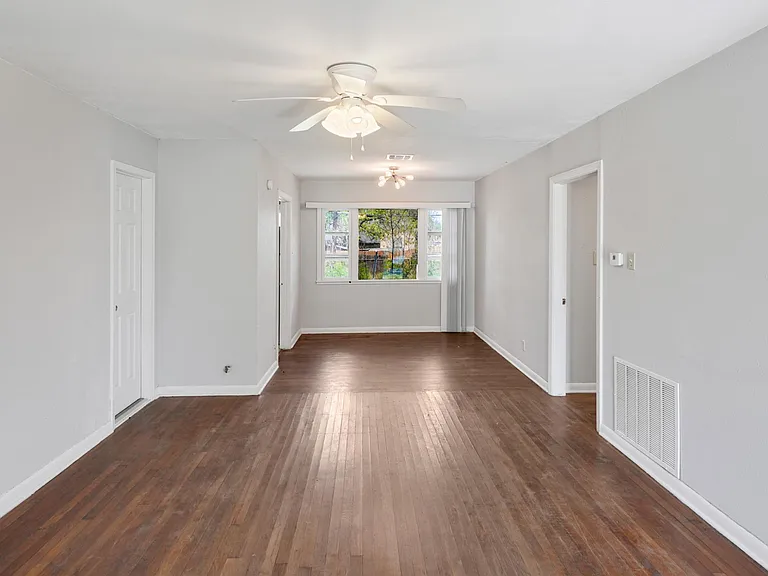 1050 Ponder St — Photo 16