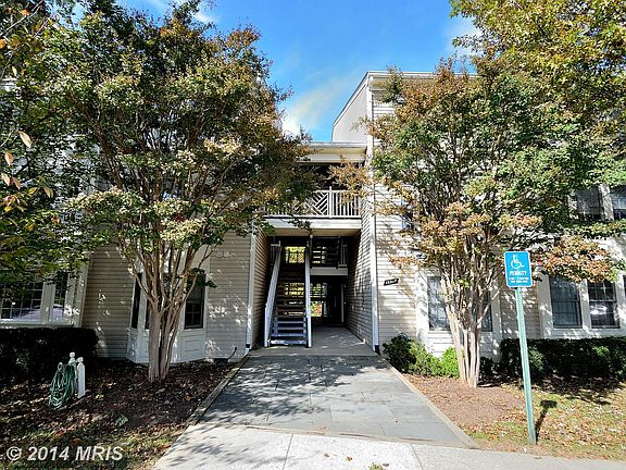 5th image of 12217 Fairfield House Dr APT 105A