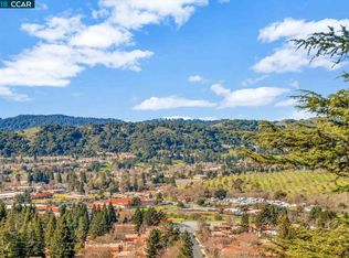 1170 Alta Mesa Dr, Moraga, CA 94556