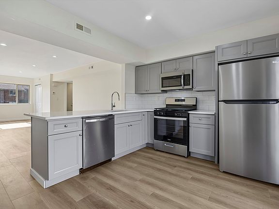 5th image of 506 Bradley Ct #505
