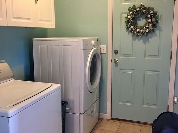 4th image of 102 Tanner Cove Cir