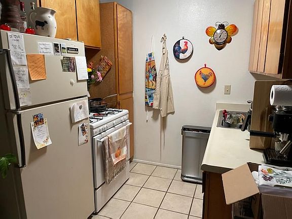 3rd image of 5875 Yorkshire Ave