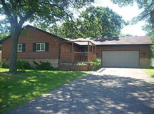 46 106th Ave NW, Coon Rapids, MN 55448