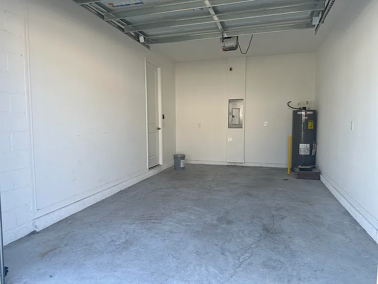 1488 Discovery St #1488 — Photo 44