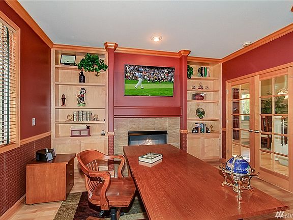 5th image of 20524 NE 24th Pl