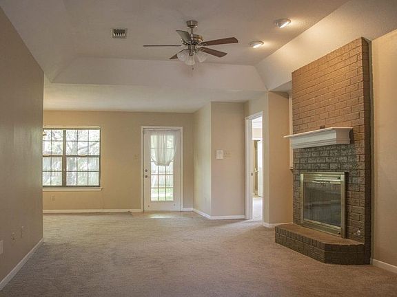 3rd image of 2410 Settlers Way