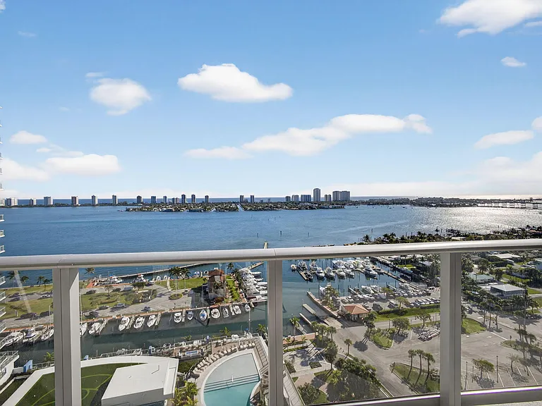220 Lake Shore Dr #1906 — Photo 16