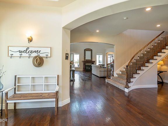 2nd image of 635 Glencairon Dr