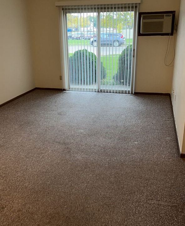 609 Mary Ln Milton WI Zillow