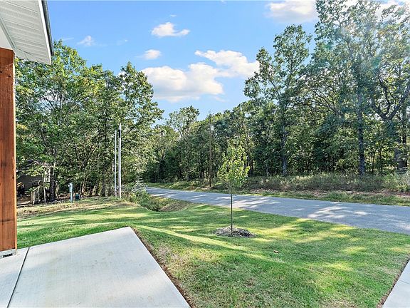 5th image of 53 Belgravia Dr
