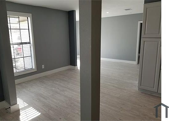 4th image of 3007 Charriton Dr