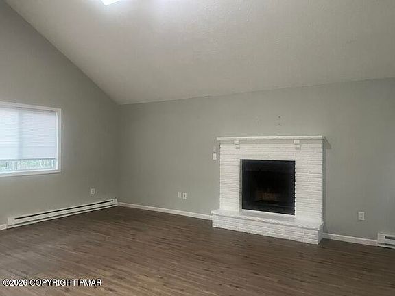 4th image of 8465 Bumble Bee Way