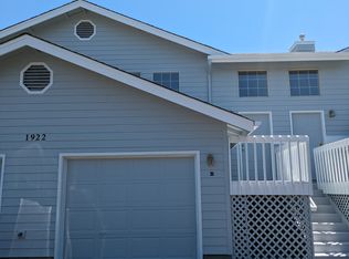 1922 SW Reindeer Ave APT B, Redmond, OR 97756