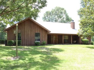 106 Chandler Rd, Purvis, MS 39475