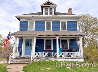 218 N Maple St, Ishpeming, MI 49849
