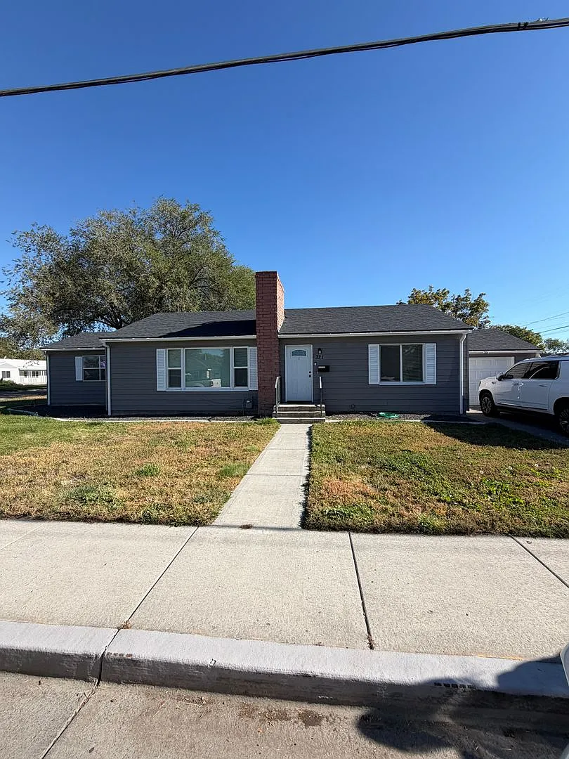 Coming Soon! Spacious 5-Bedroom Home in Blackfoot, Idaho — Photo 1