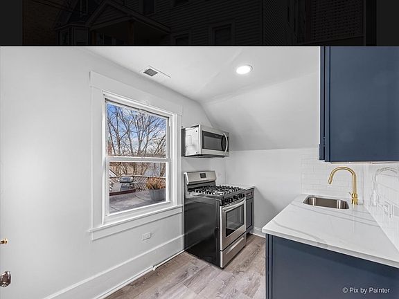 2nd image of 3111 N Clifton Ave #3