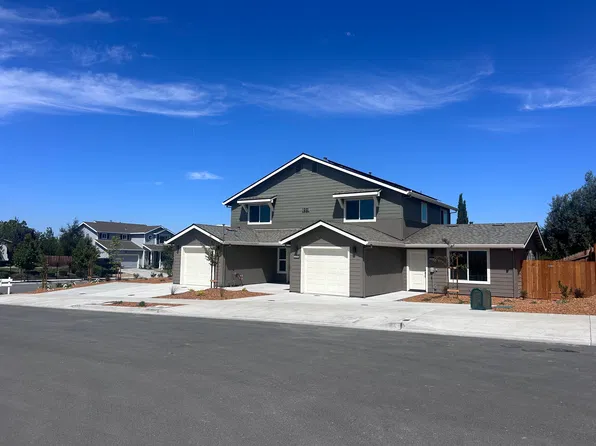 1961 Memorial Dr, Hollister, CA 95023