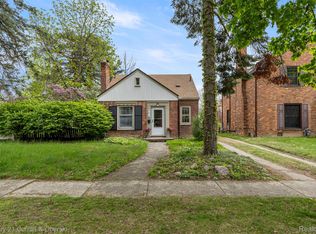 9616 Auburndale St, Livonia, MI 48150