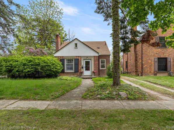 9616 Auburndale St, Livonia, MI 48150