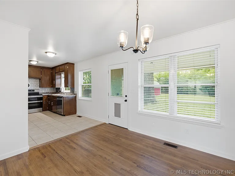 5243 S Toledo Ave — Photo 7