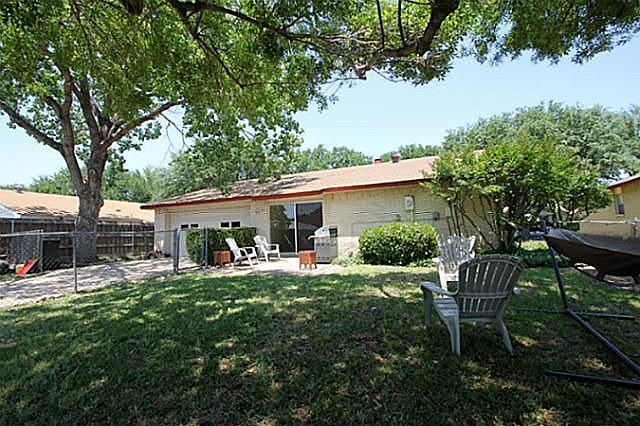 2nd image of 1826 Arundel Dr