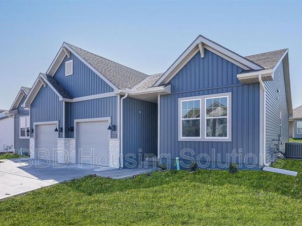 27402 E Oak View Dr