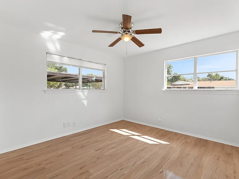 4223 Eulalee Dr — Photo 12