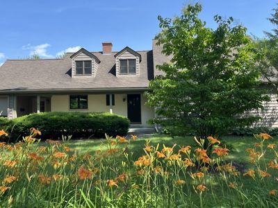 15 Stanton Ave, South Hadley, MA, 01075